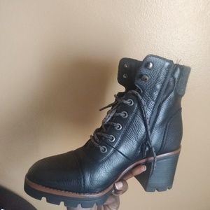 naturalizer varuna waterproof booties